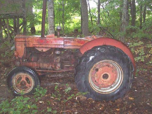 1946_Farmall_W4_Tractor