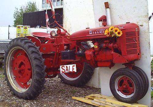 1948_Mccormick_Farmall_Model_C_Tractor