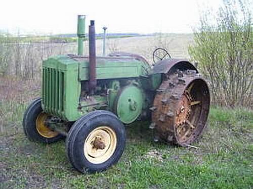 1950_John_Deere__D_Series_Tractor_Steel_Rear_Tires