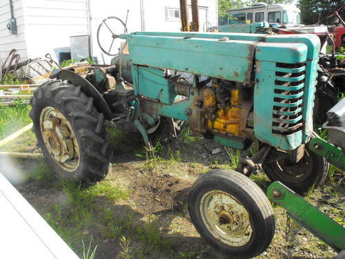 1951_John_Deere_M_Series_Tractor