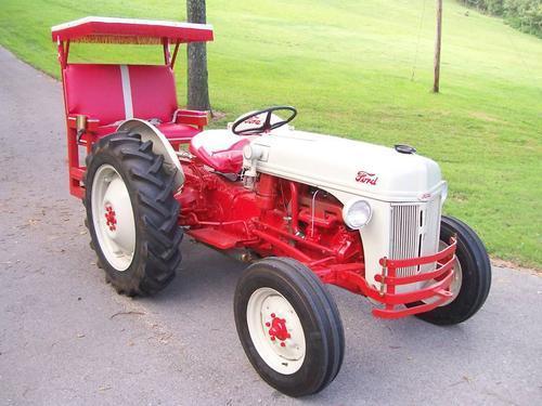 1952 ford_8n__Restored__Tractor