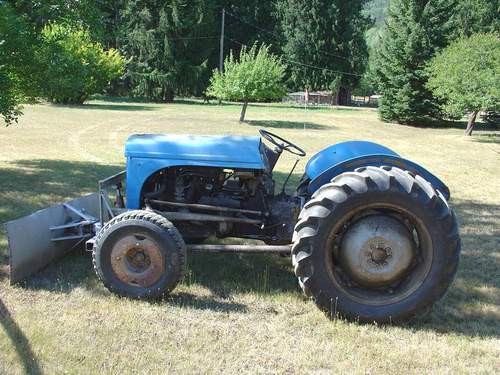 1953_Ferguson_TE20_Tractor