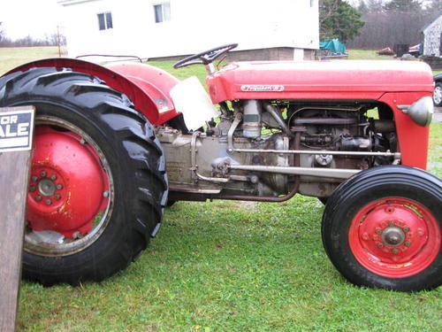 1957_Mf_35_Farm_Tractor
