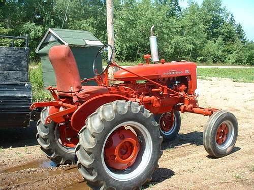 1958_Farmall_130_Tractor