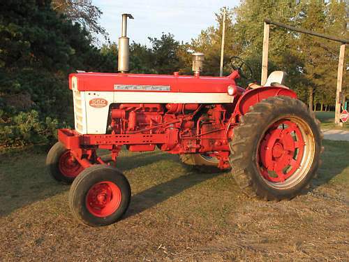 1958_Farmall_560_Diesel_Tractor-B