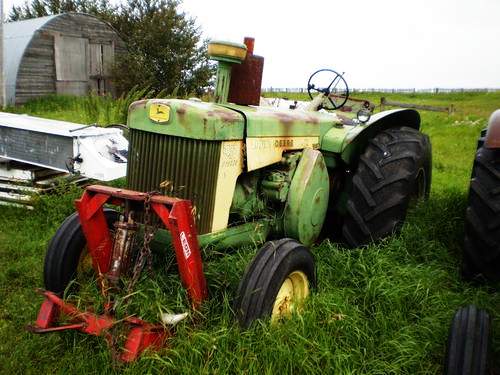 1960_John_Deere_830_Tractor