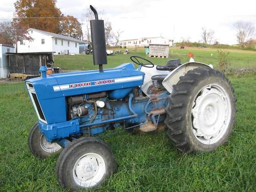 1965_Ford_5000_tractor-a