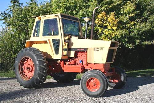1970 Case Model 970 Agri-King Tractor
