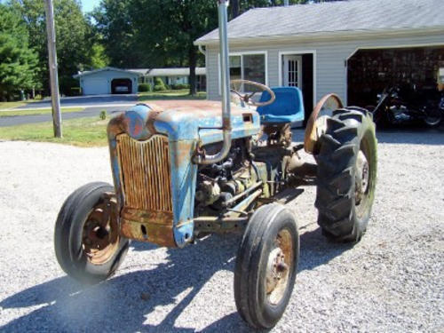 Ford_601_Workmaster_Tractor