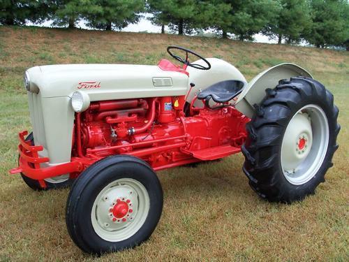 Ford_640_Tractor