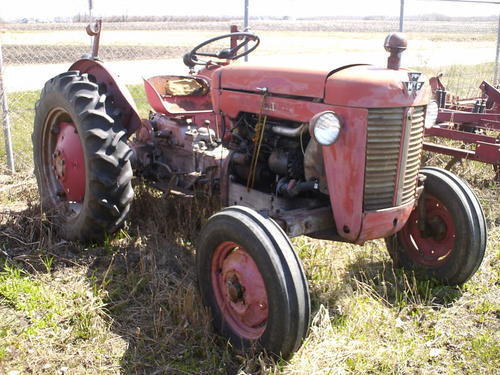 Massey_Ferguson_25_Diesel_Tractor