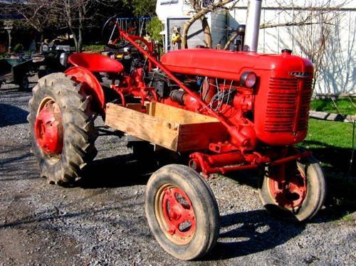 1939_Farmall__A_Tractor