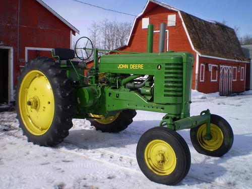 1940_John_Deere_Model_Aw_Tractor