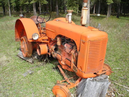 1940's Case LA Tractor
