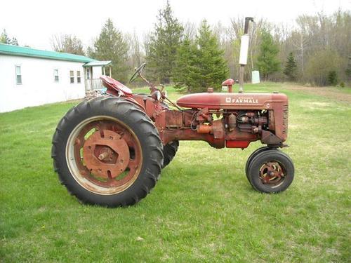 1948_Farmall_C_Tractor