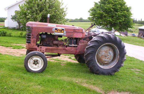 1948 Massey-Harris Tractor 101 Junior
