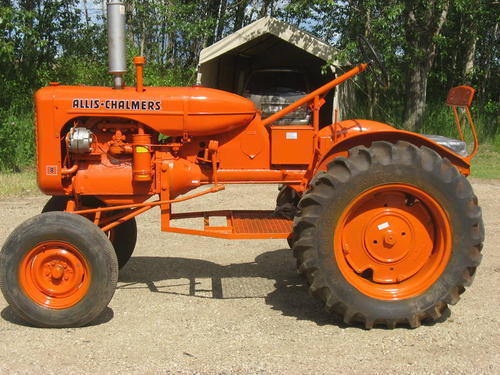 1952_Allis_Chalmers_B_Tractor
