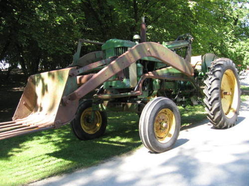 1953_John_Deere_40_T_Tractor