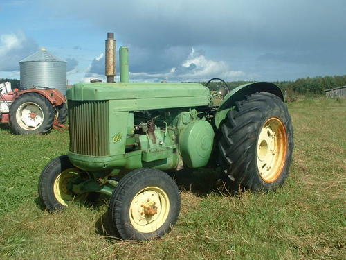 1953_John_Deere_60_Tractor