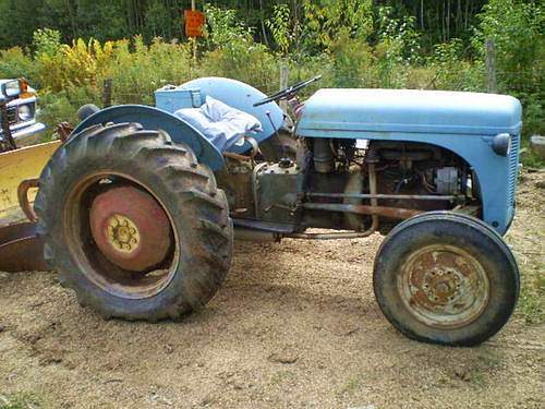 1954_Ferguson_Tractor_Same_As_Ford_N