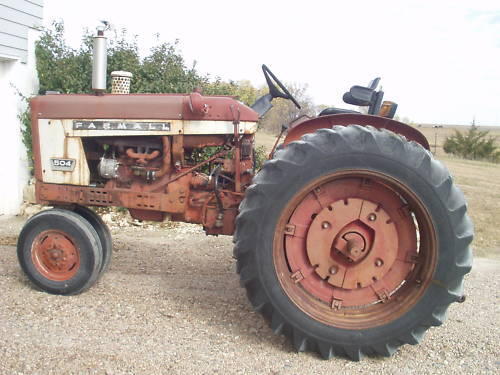 1961_Farmall_Ih_504_Gas_Tractor