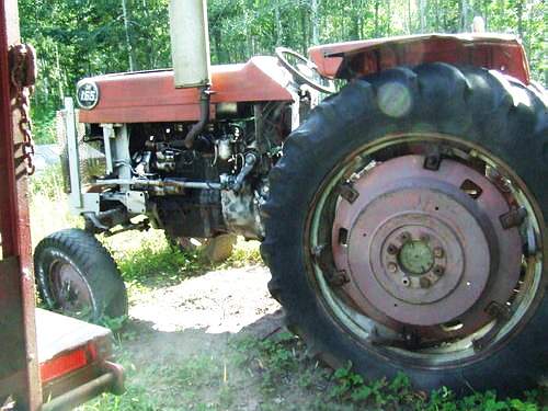 1972_Massey-Ferguson_165_High_Cropper_Tractor