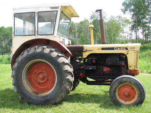 1960 Case 930 Tractor
