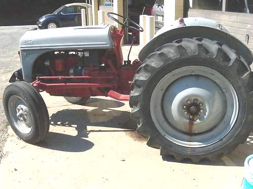 Ford_8n_Tractor